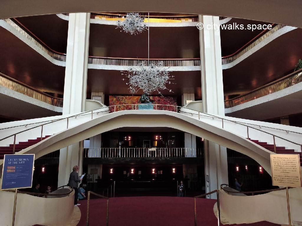 Lincoln Opera, Manhattan